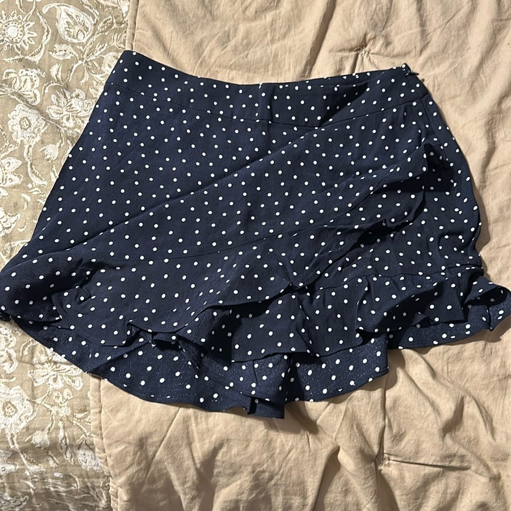 Super cute loft navy and white shorts with draped front